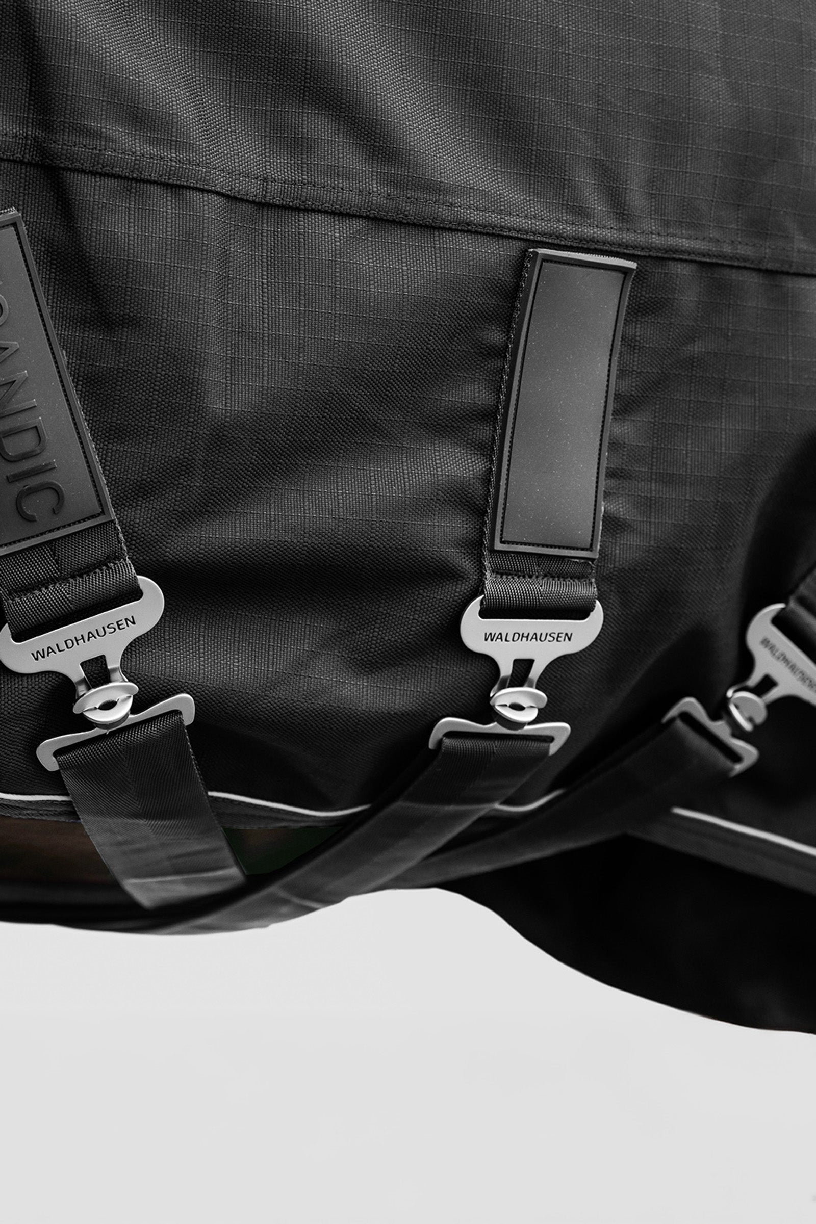 Waldhausen Outdoor Rug Scandic High Neck 100 g Horse Rugs