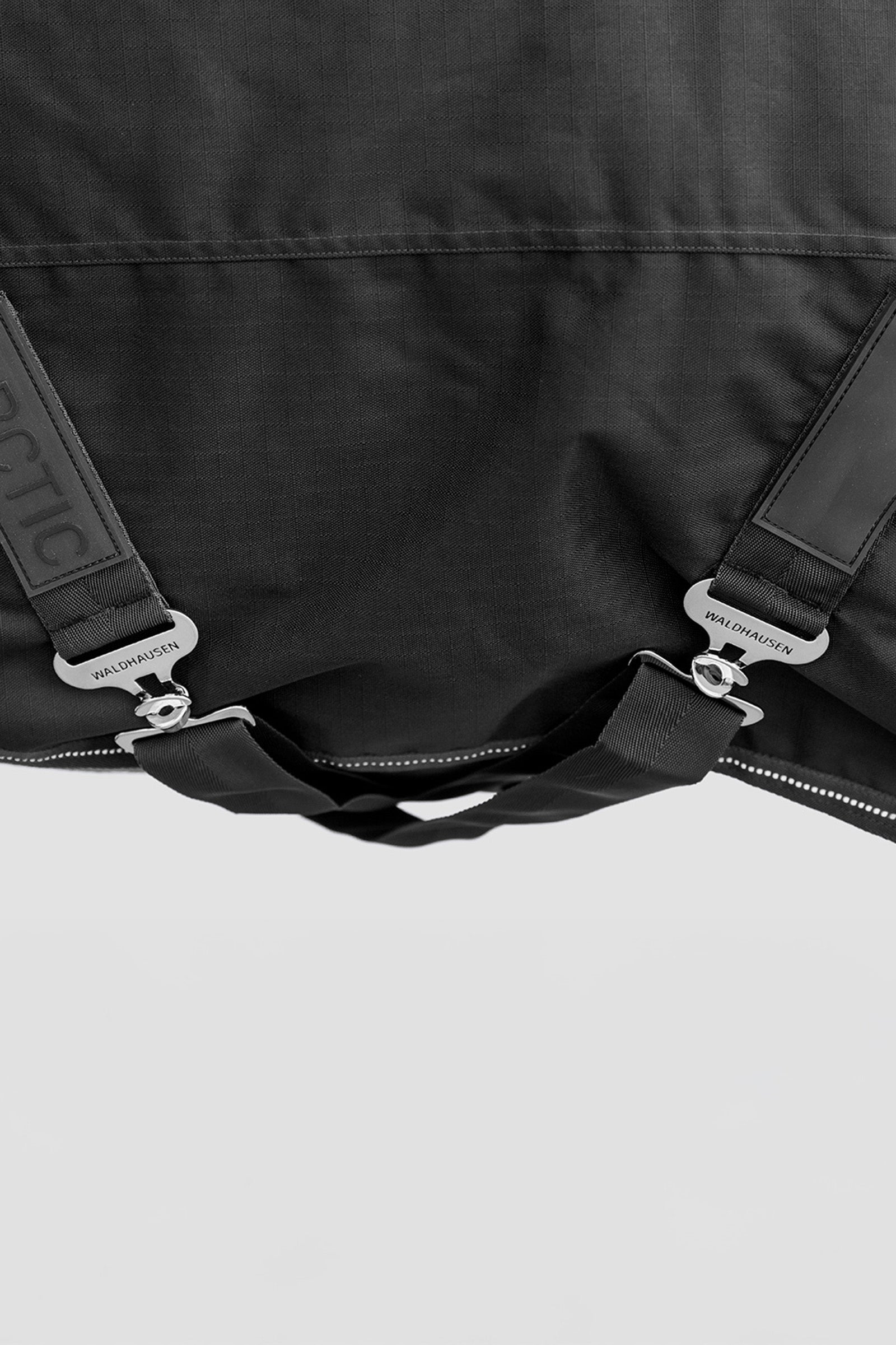 Waldhausen Outdoor Rug Arctic High Neck 200 g Horse Rugs