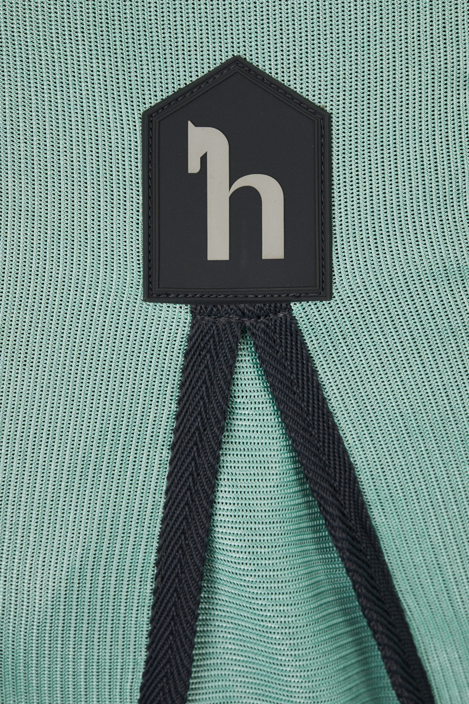 Pack shot 6