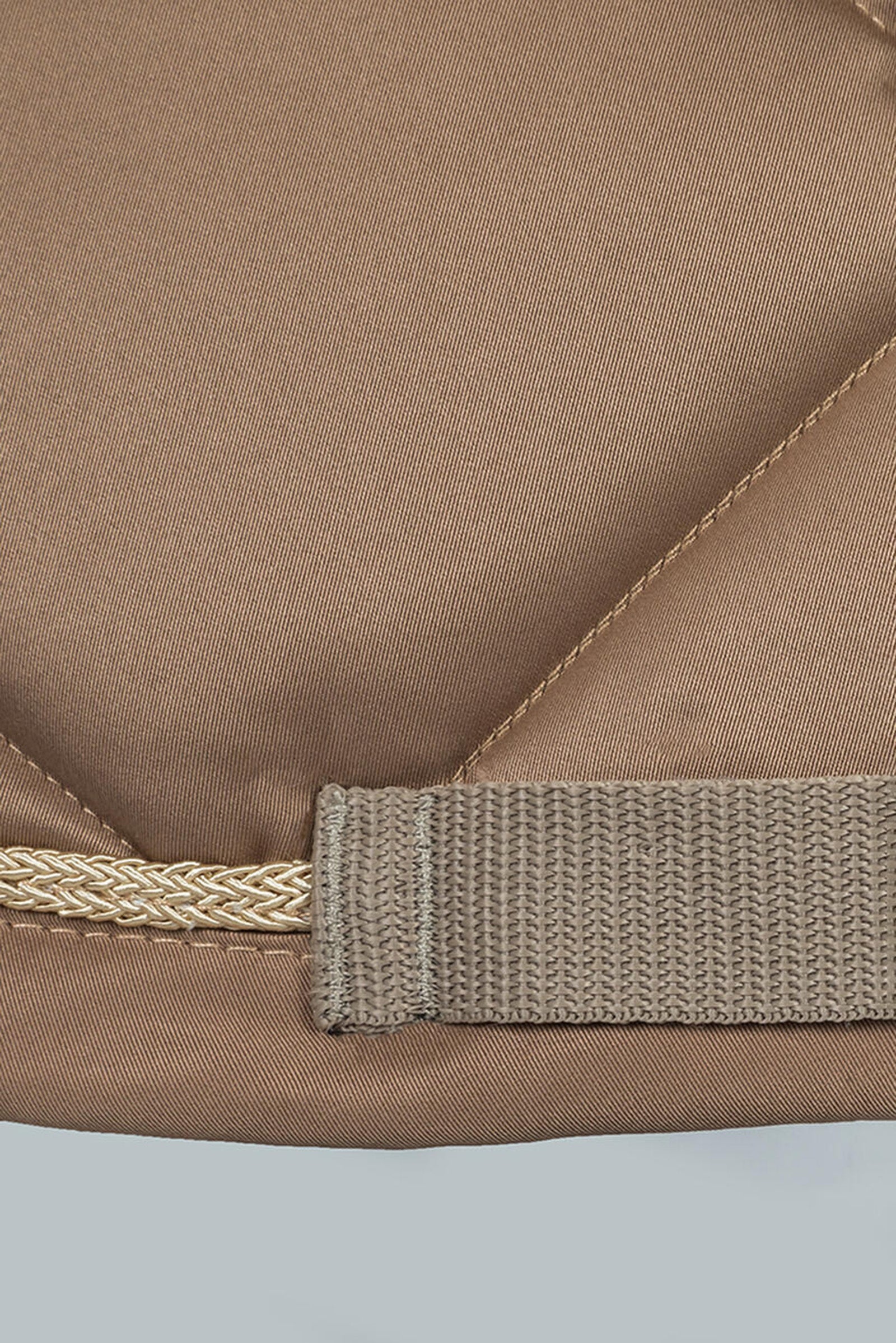 Pack shot 2