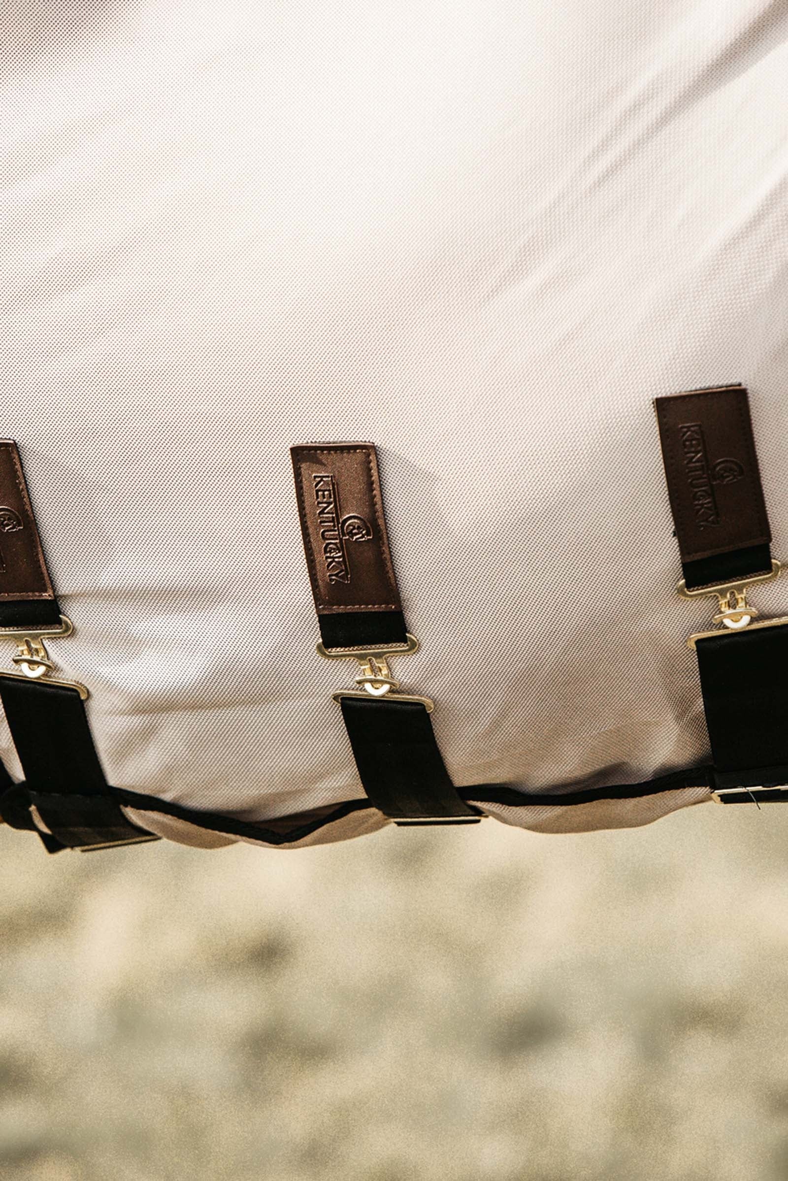 Lifestyle shot 4