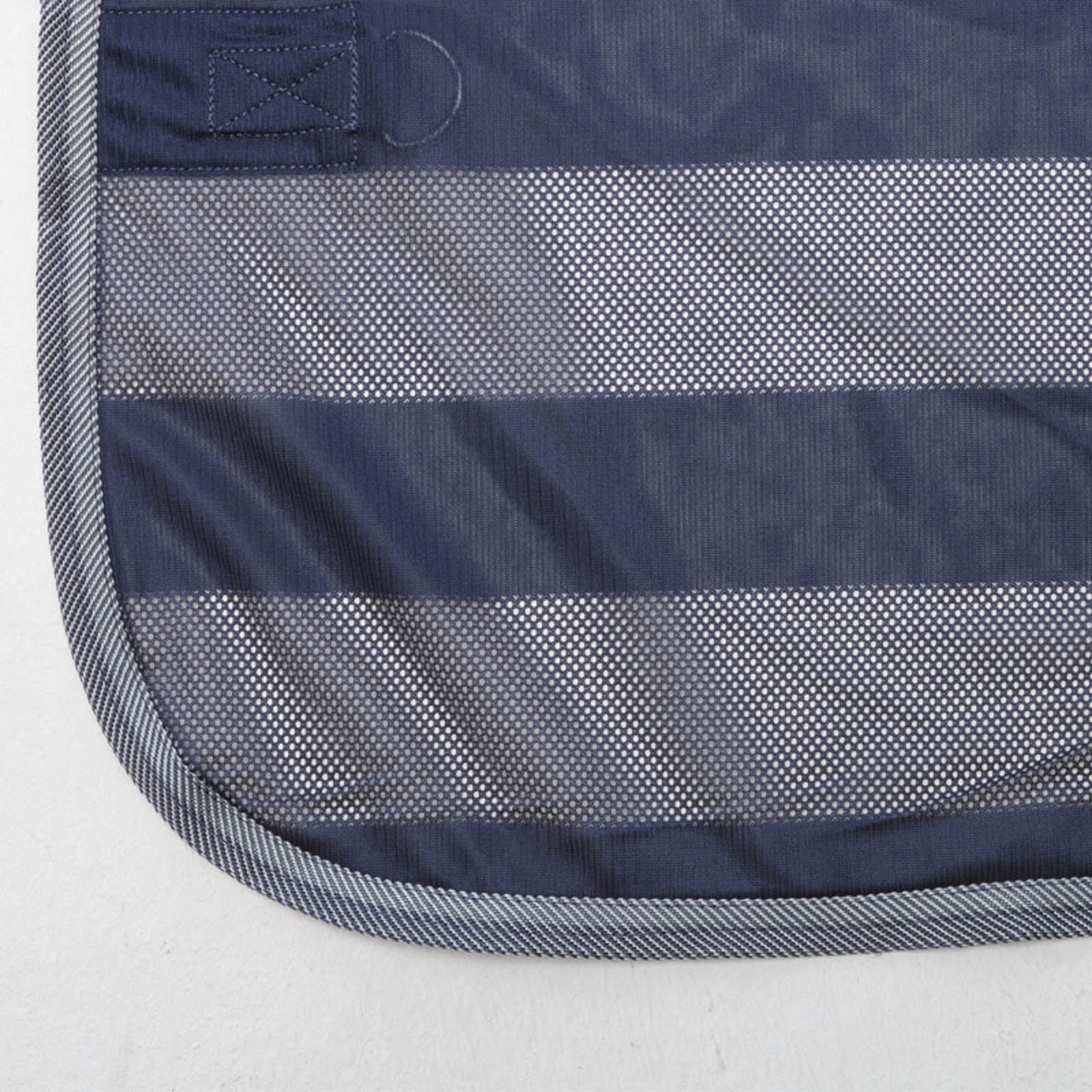Pack shot 2