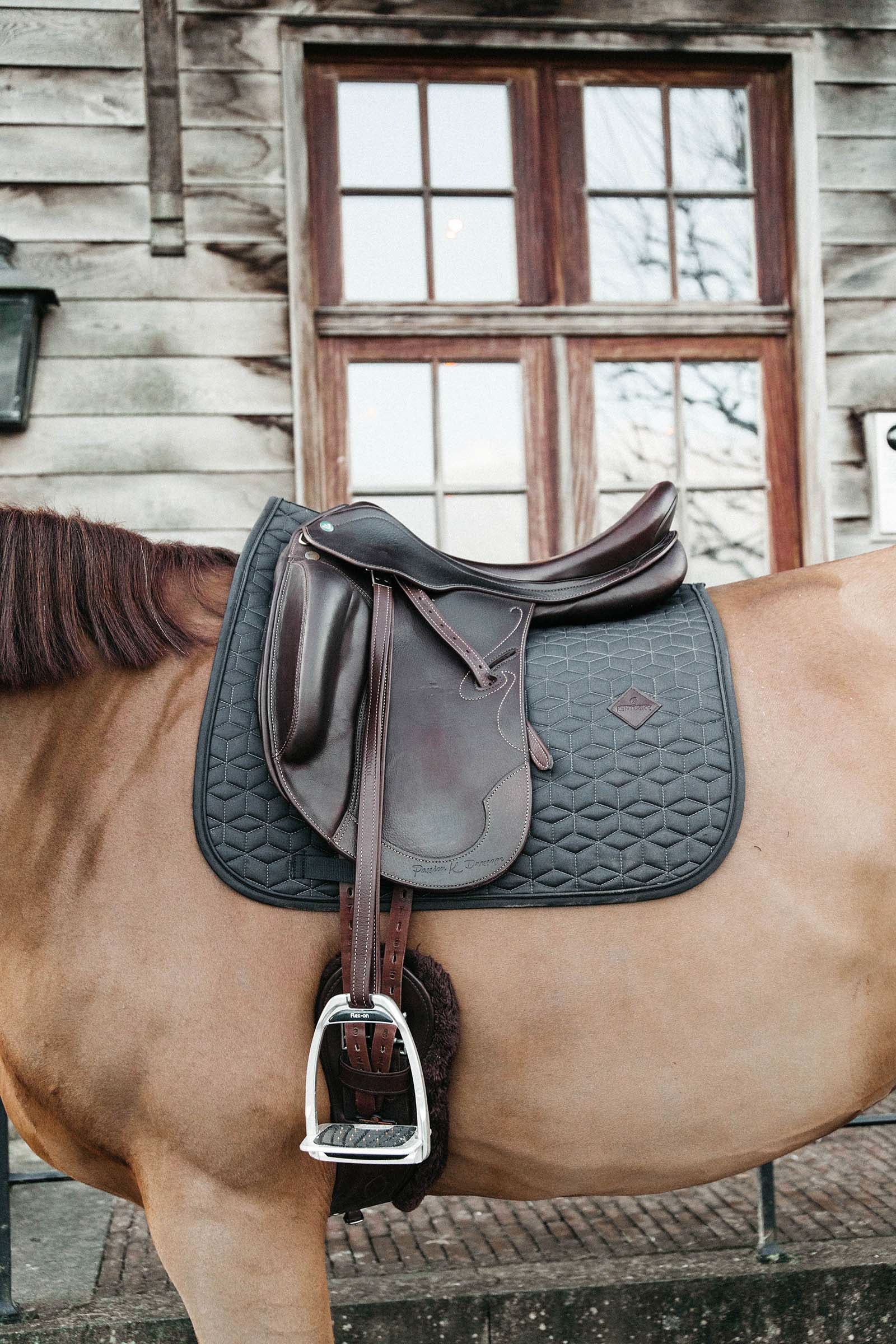 Kentucky Horsewear Basic Díjlovas Nyeregalátét Nyeregalátétek