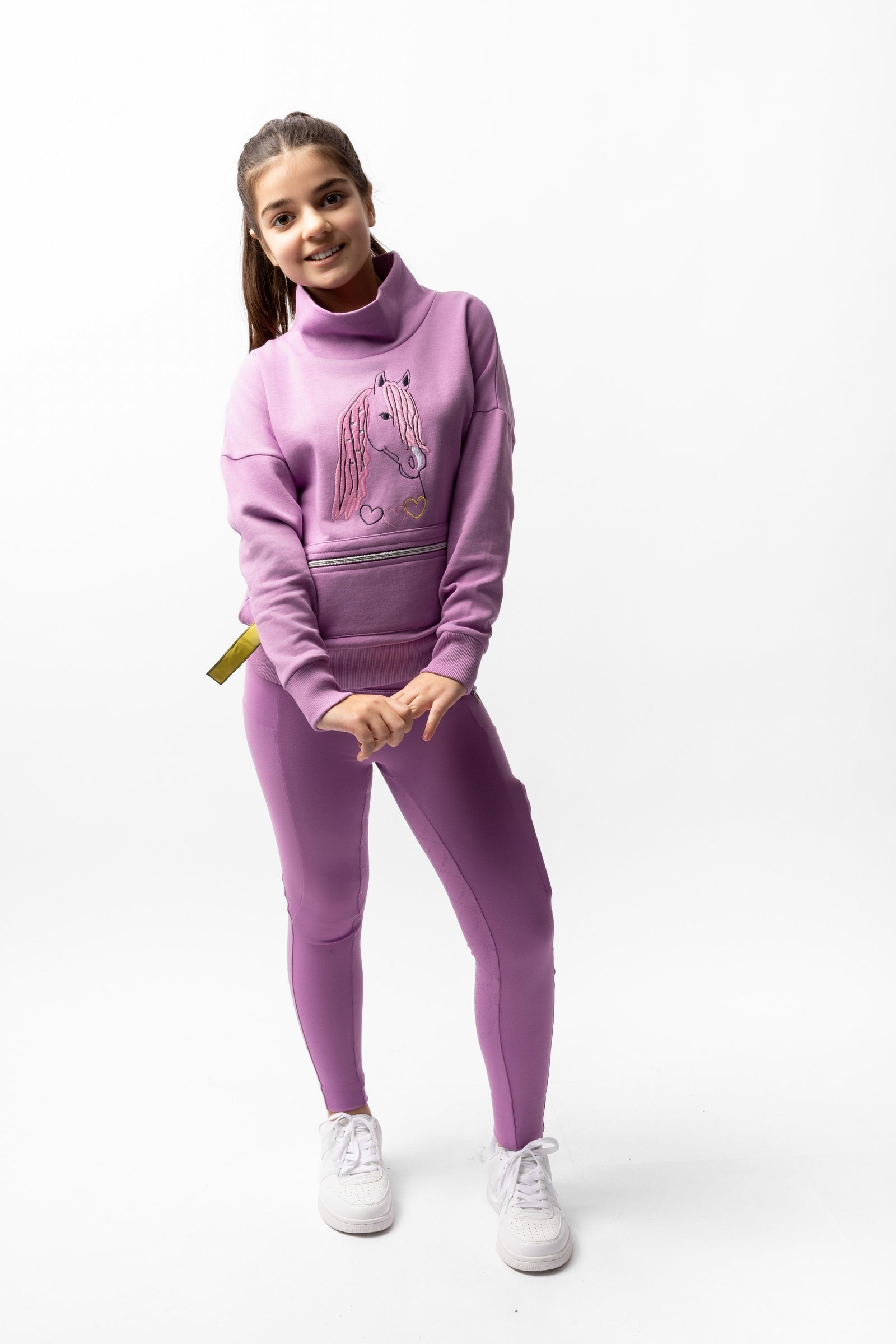 Model shot 2