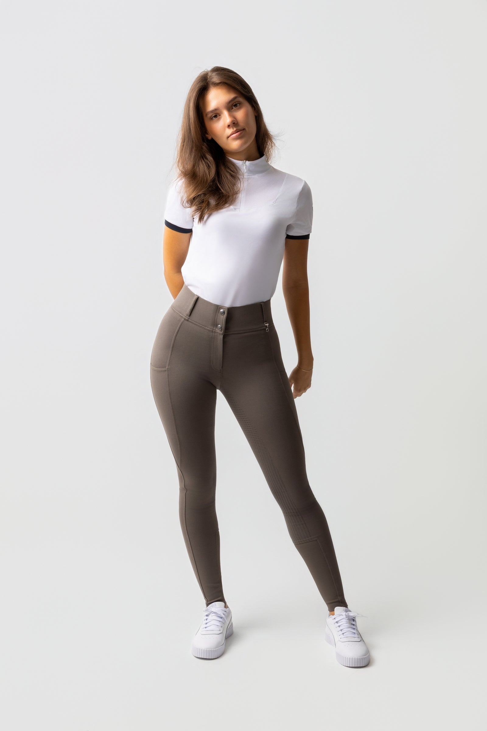 Model shot 2