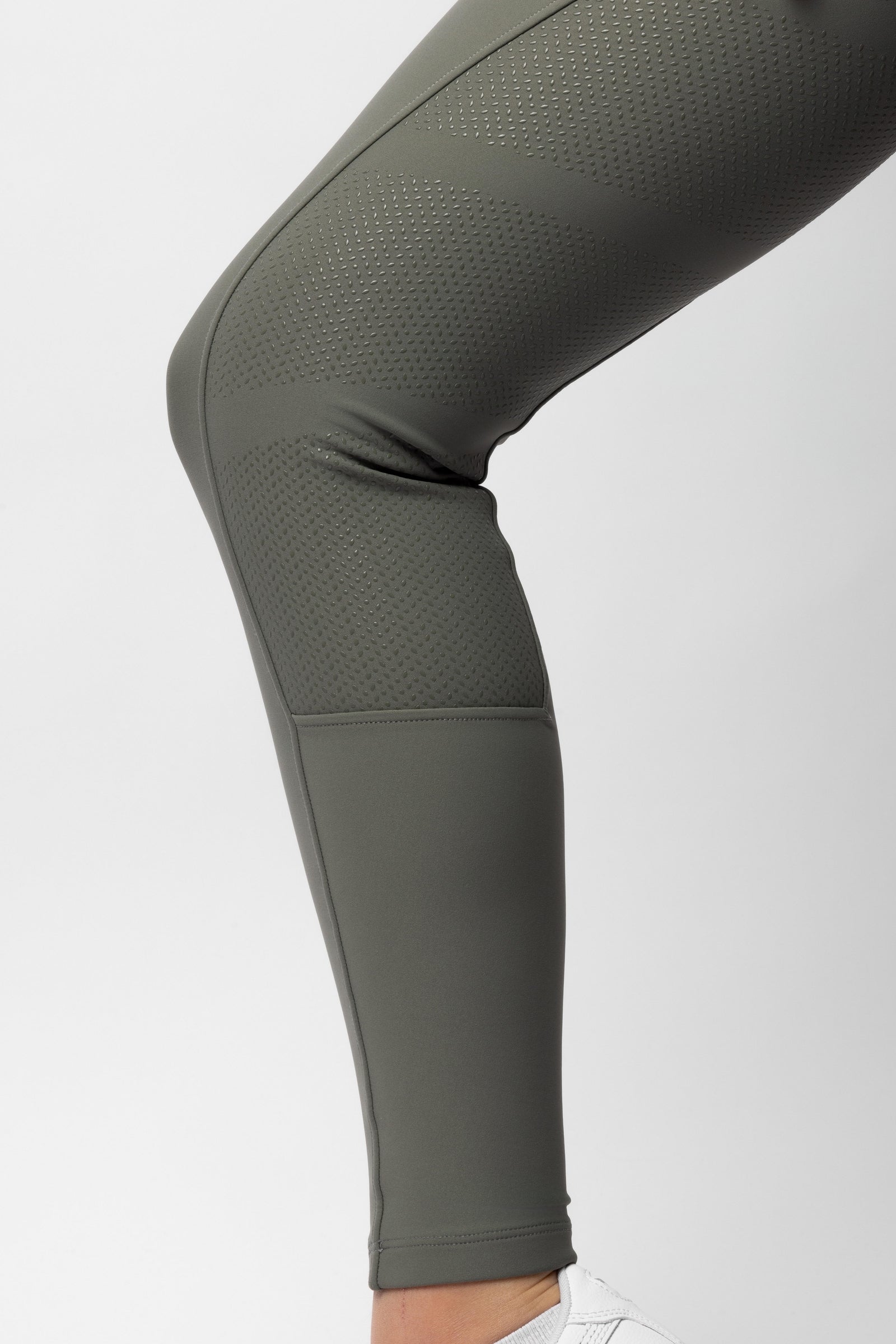 B Vertigo Chiara Women's Compression Hybrid Breeches With Full Grip Womens Breeches