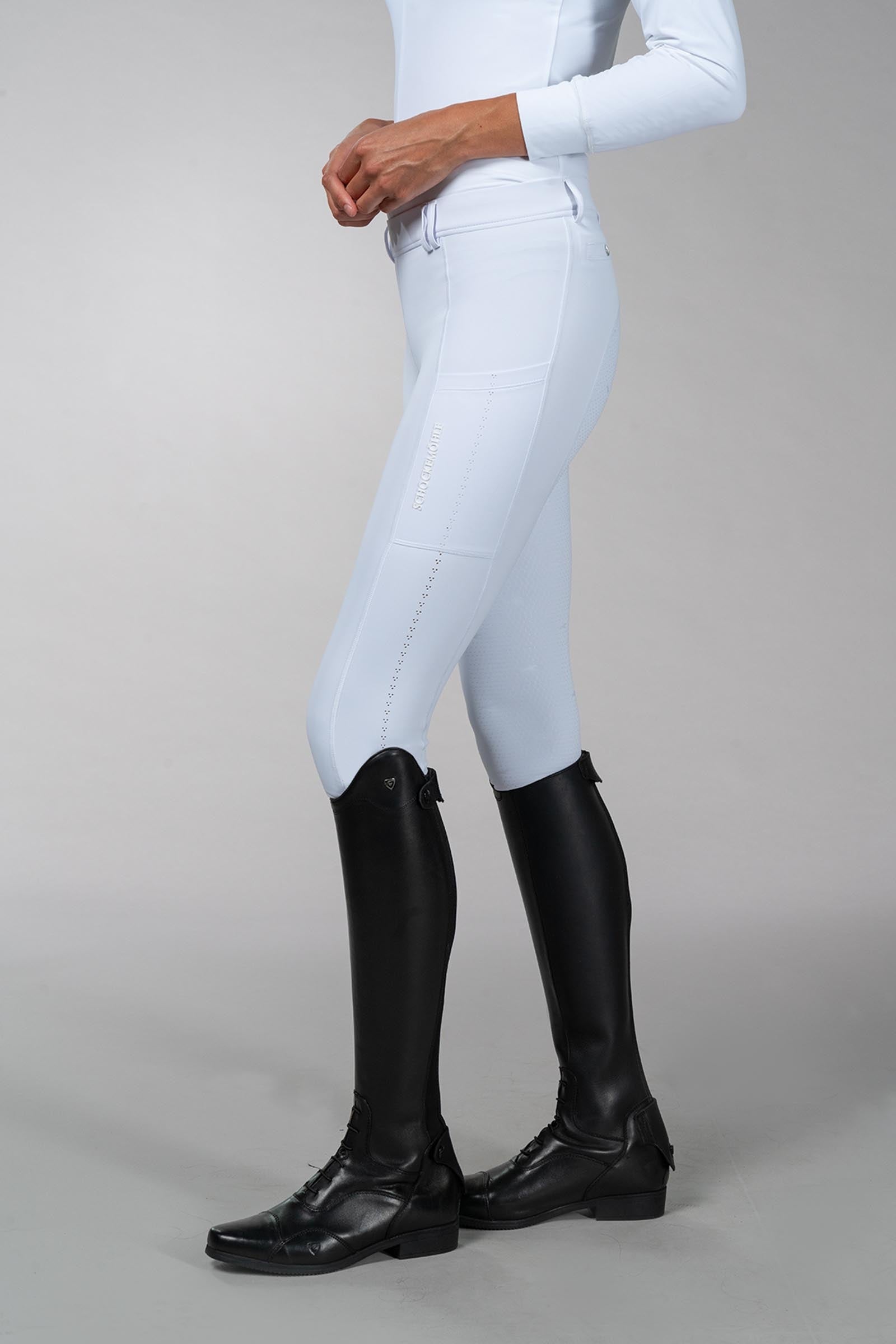 Model shot 2