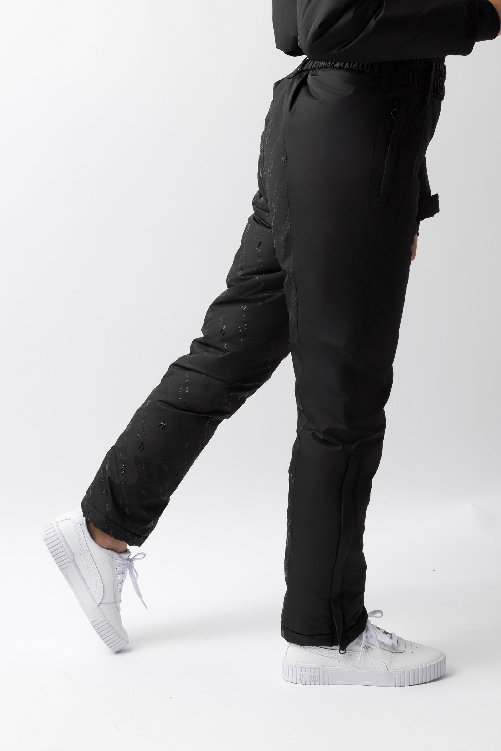 Model shot 4