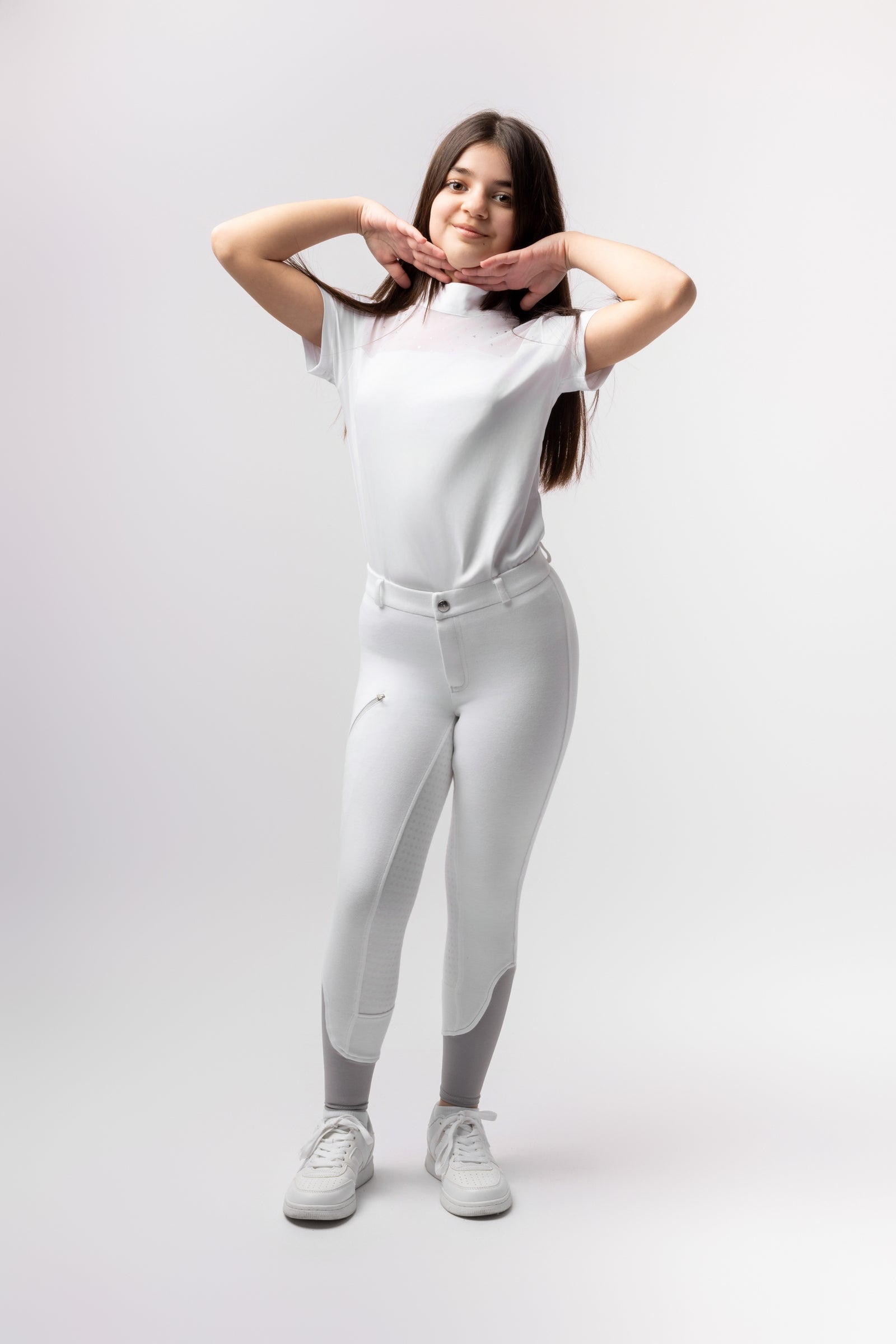 Model shot 2