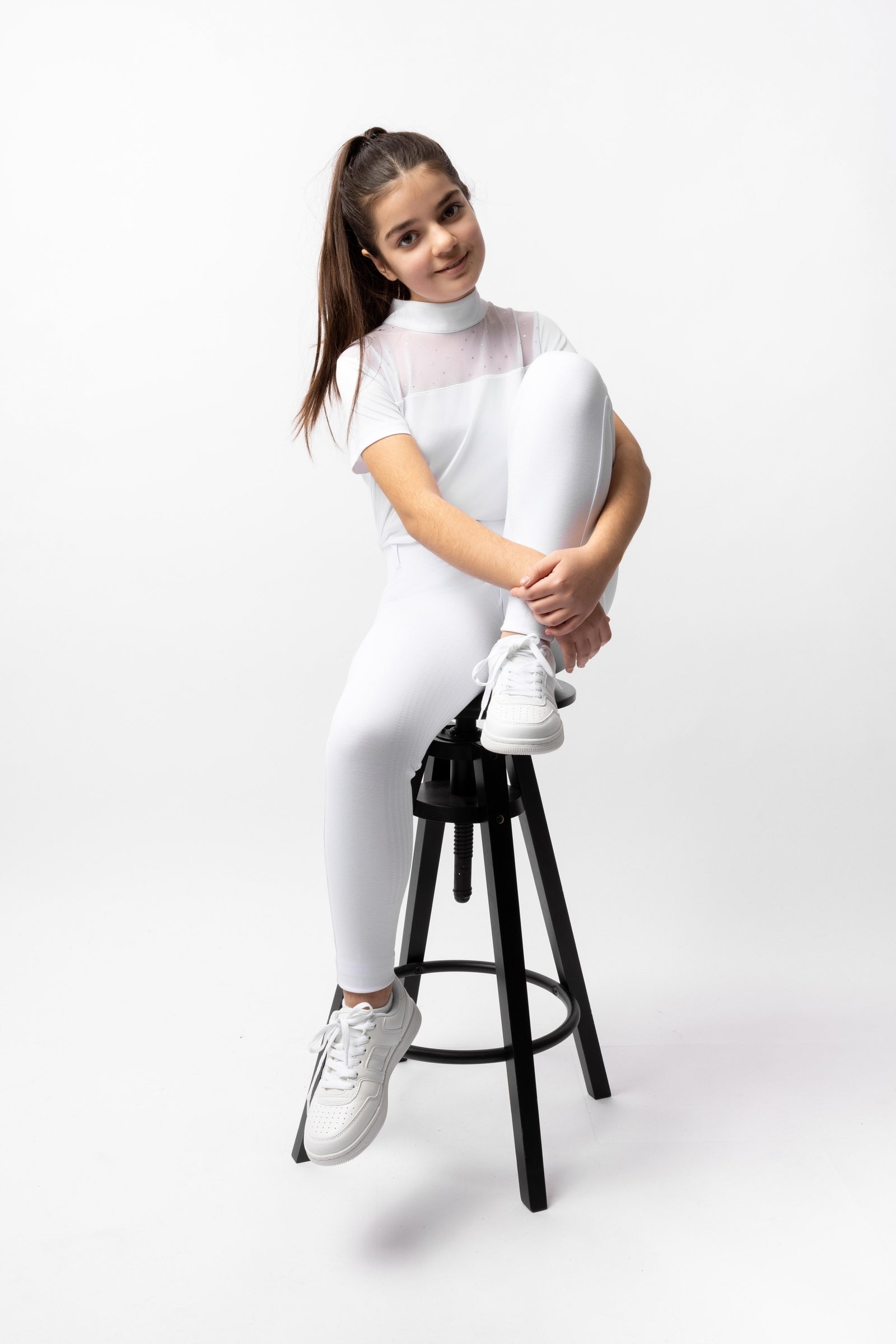 Model shot 4