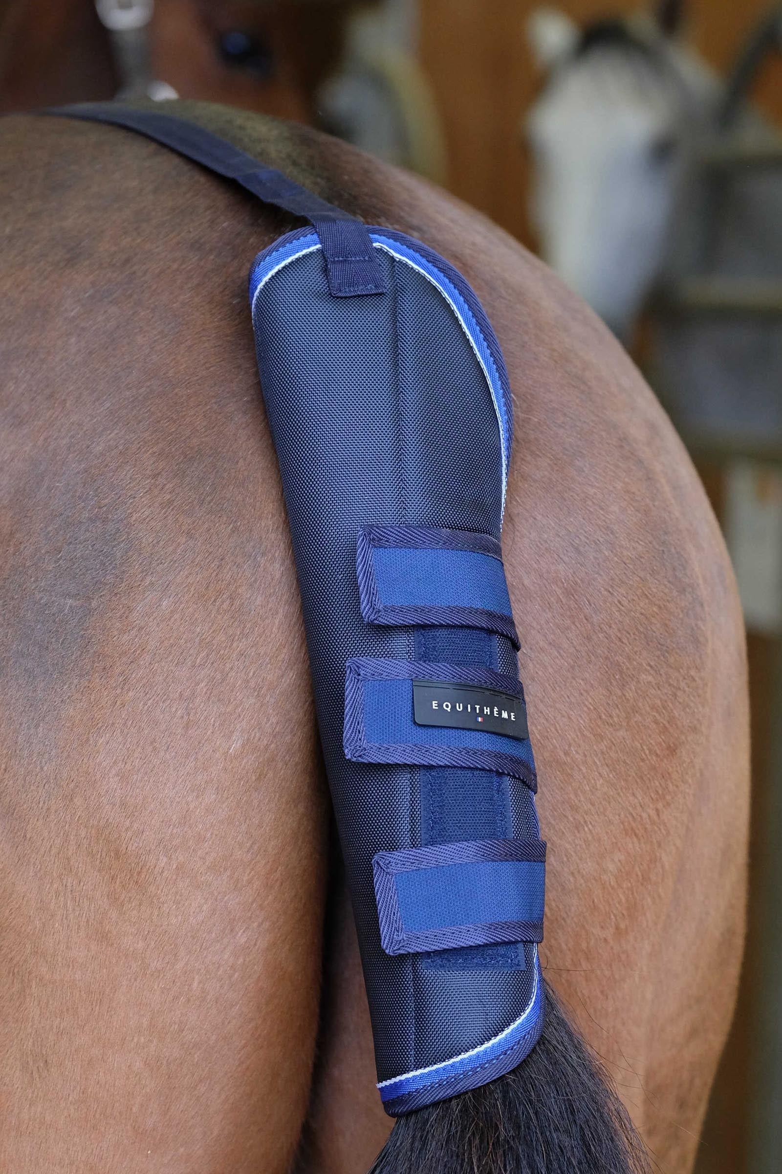 EQUITHÈME TYREX 1680D farokvédő Leg & Hoof Protection