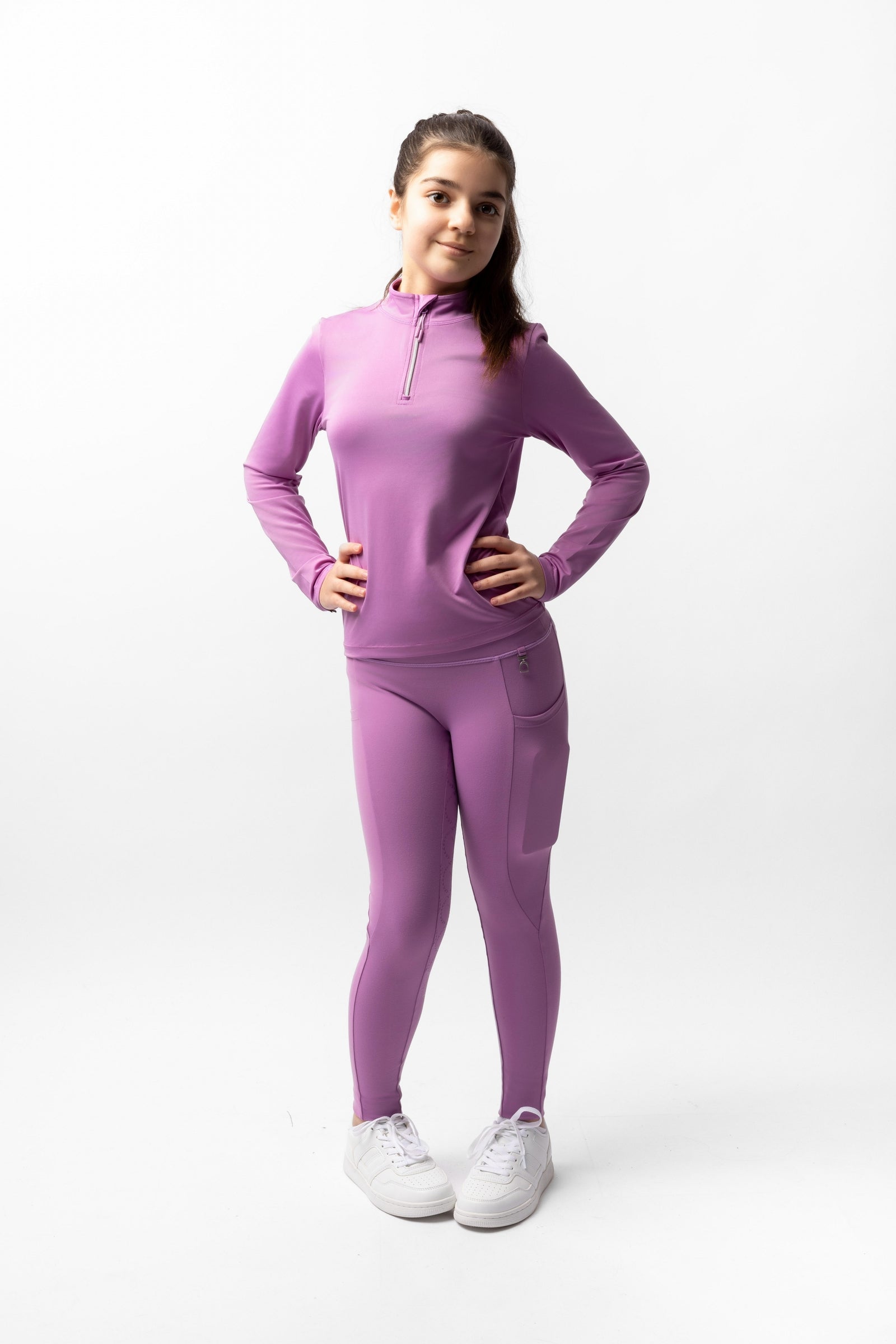 Model shot 2