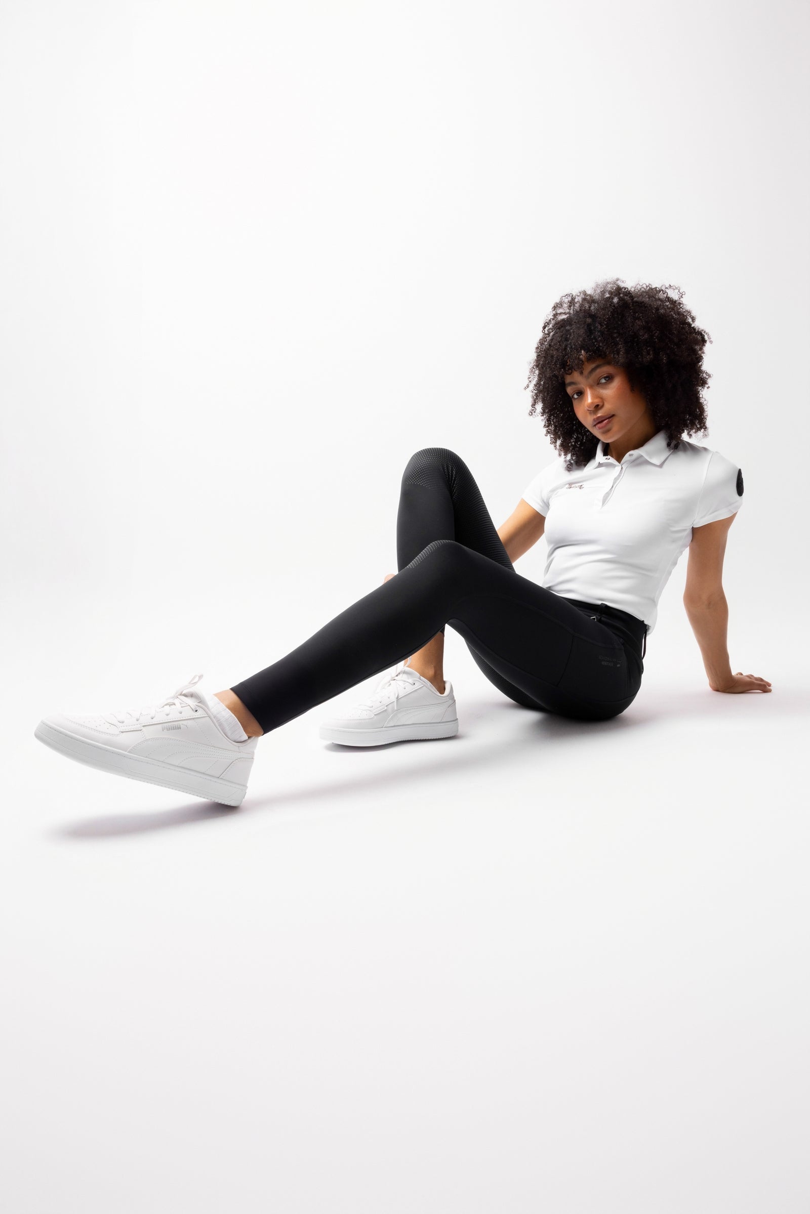 Model shot 4