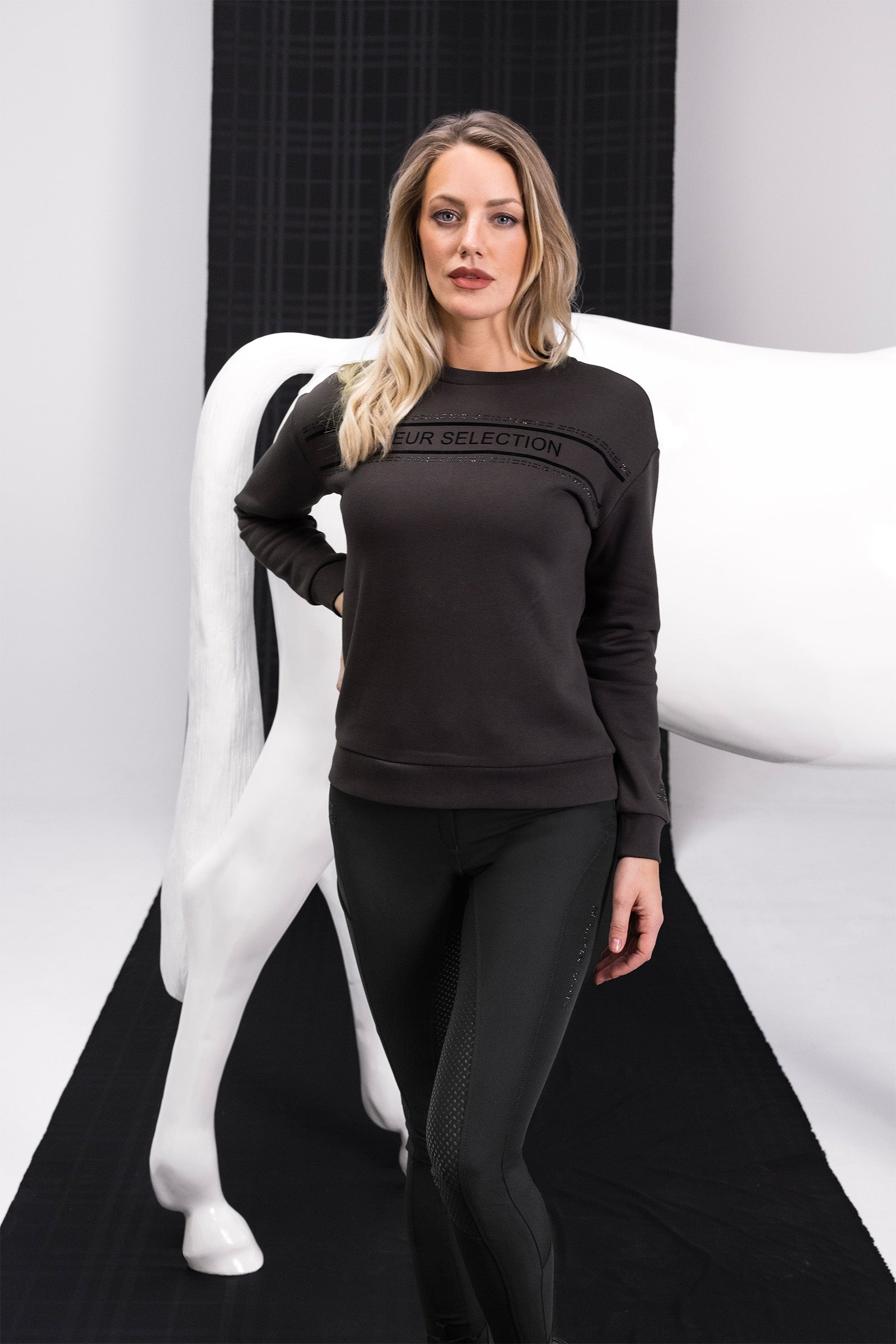 Model shot 1