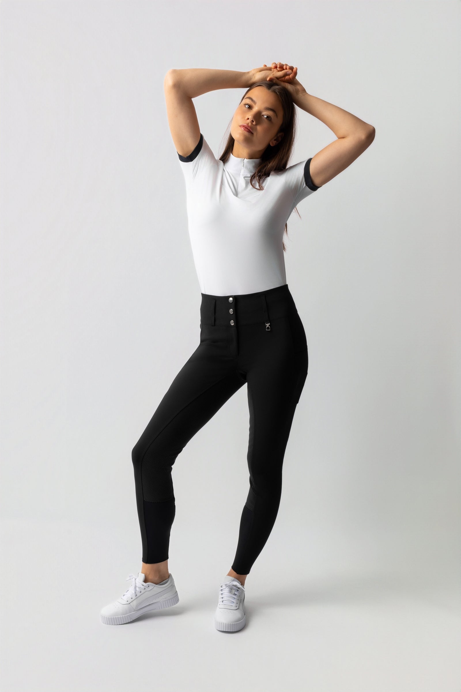 Model shot 2