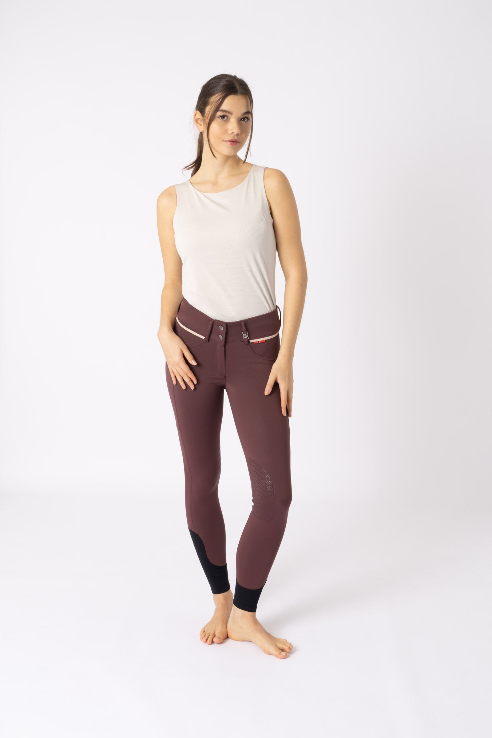Model shot 2