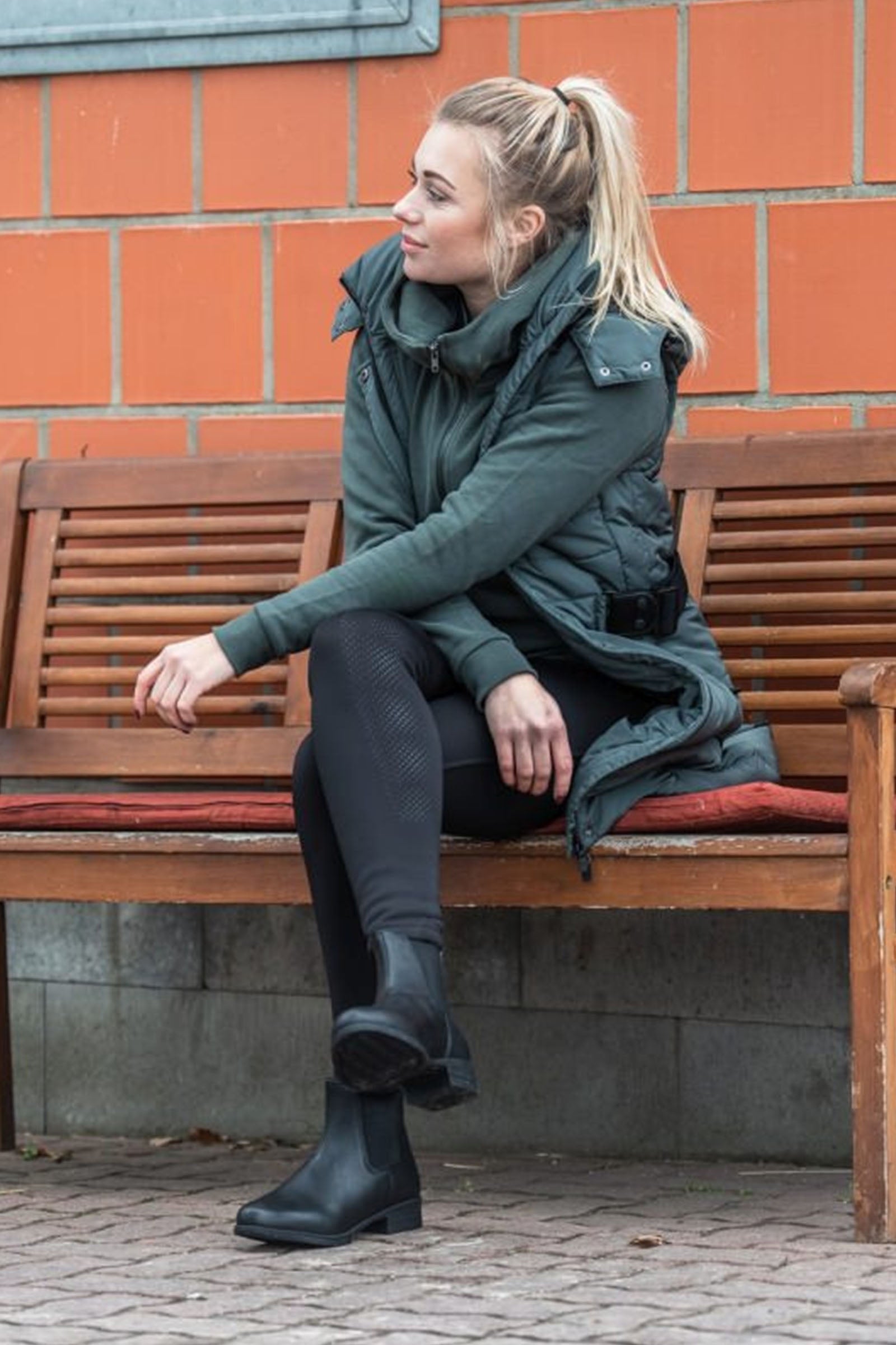 Lifestyle shot 2