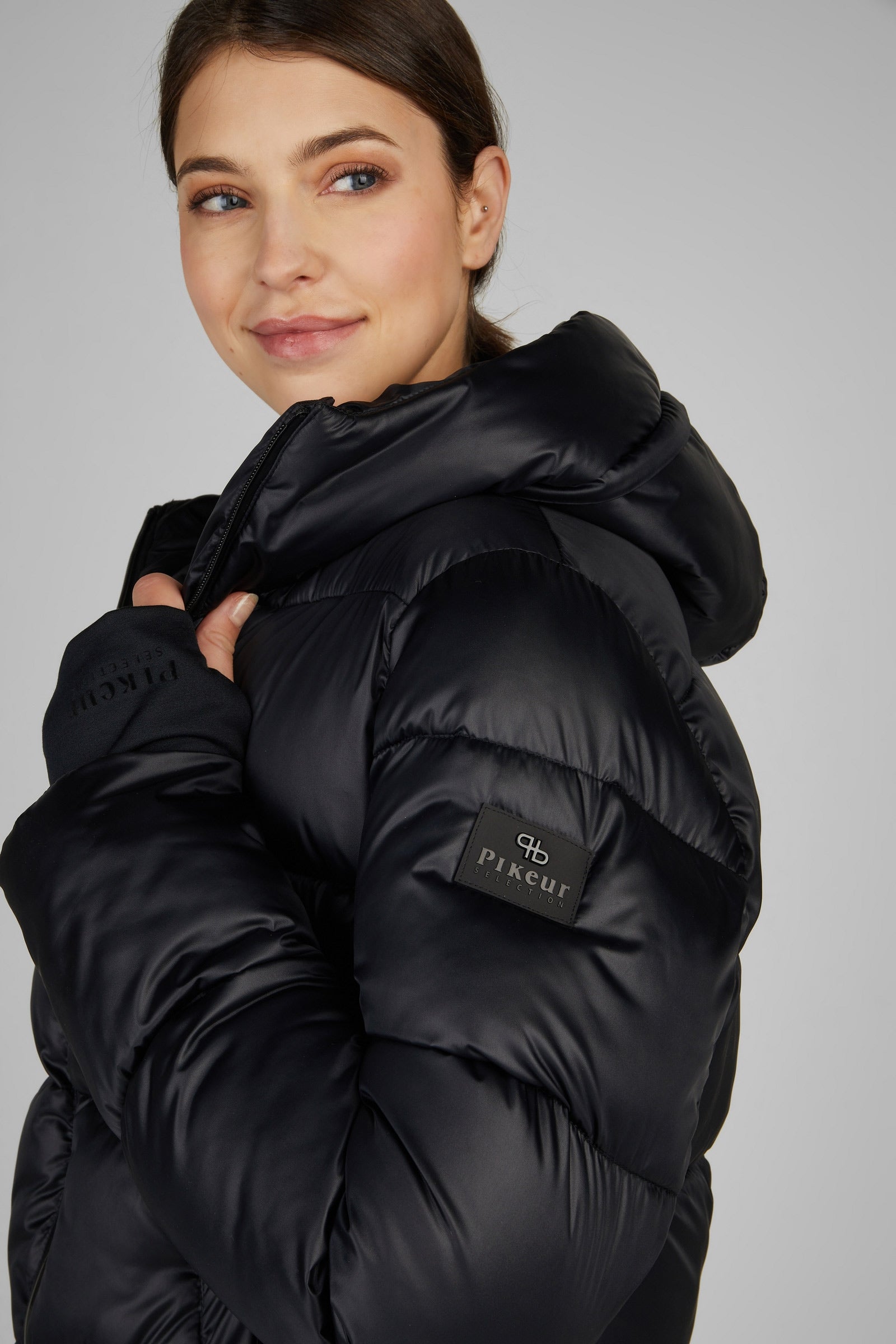Model shot 1