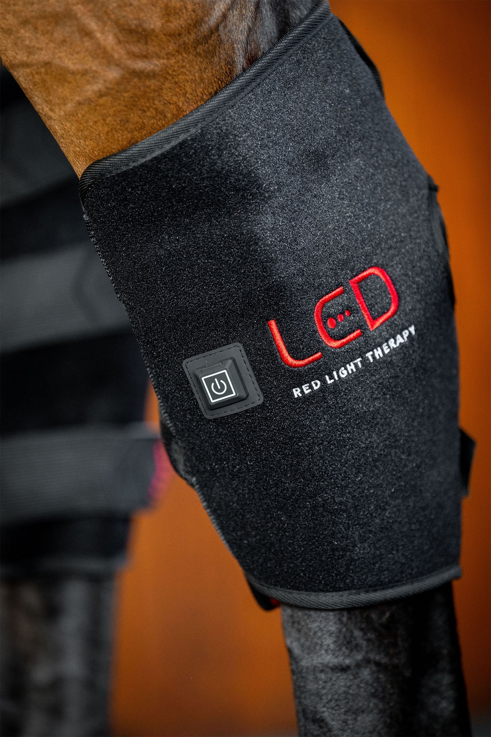 Horseware LED vörösfény-terápiás csánkvédő (1 db) Leg & Hoof Protection
