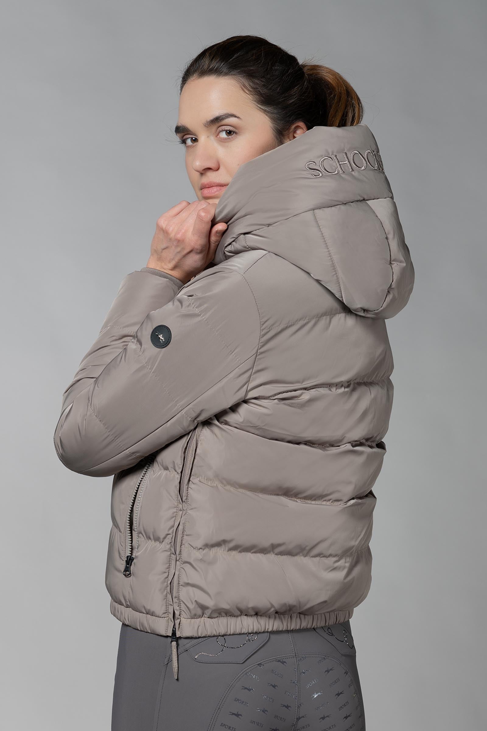 Model shot 2