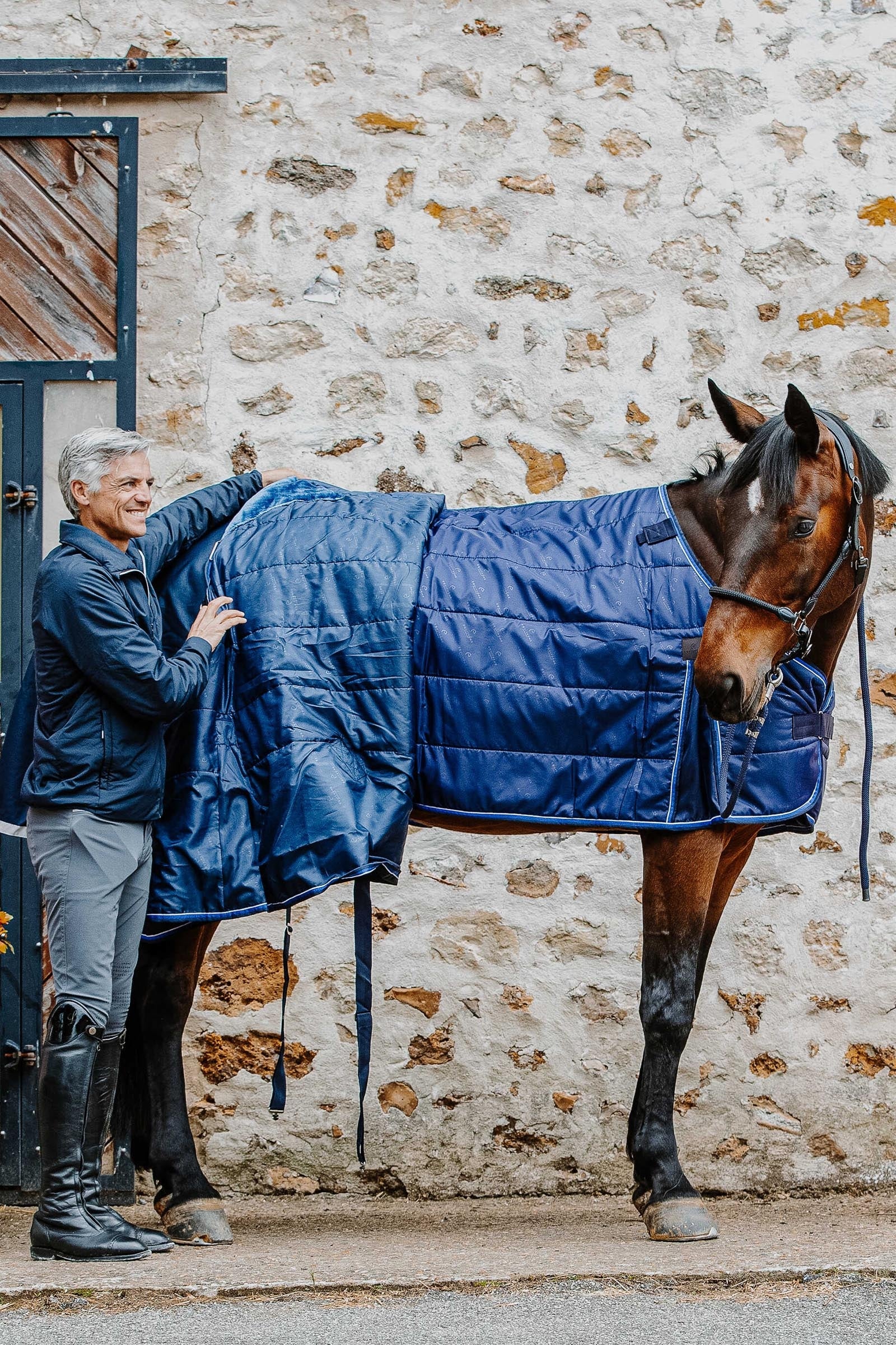 EQUITHÈME Classic 1200D Turnout Rug, 50 g Horse Rugs