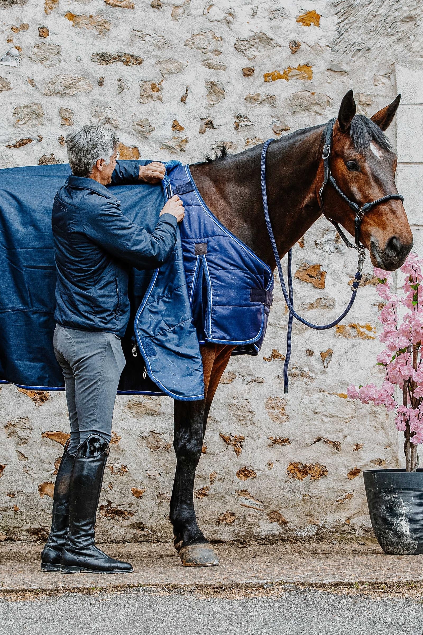 EQUITHÈME Classic 1200D Turnout Rug, 50 g Horse Rugs