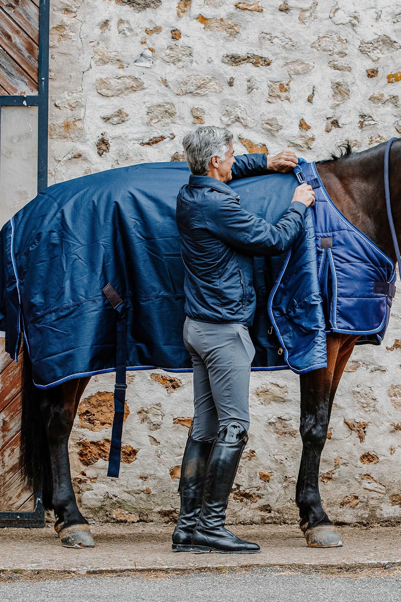 EQUITHÈME Classic 1200D Turnout Rug, 50 g Horse Rugs