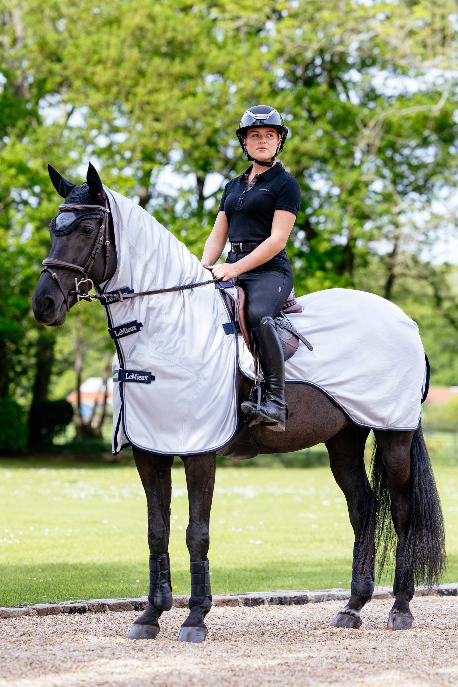 LeMieux Ride On edzőlégytakaró levehető nyak- és vállrésszel Lótakarók