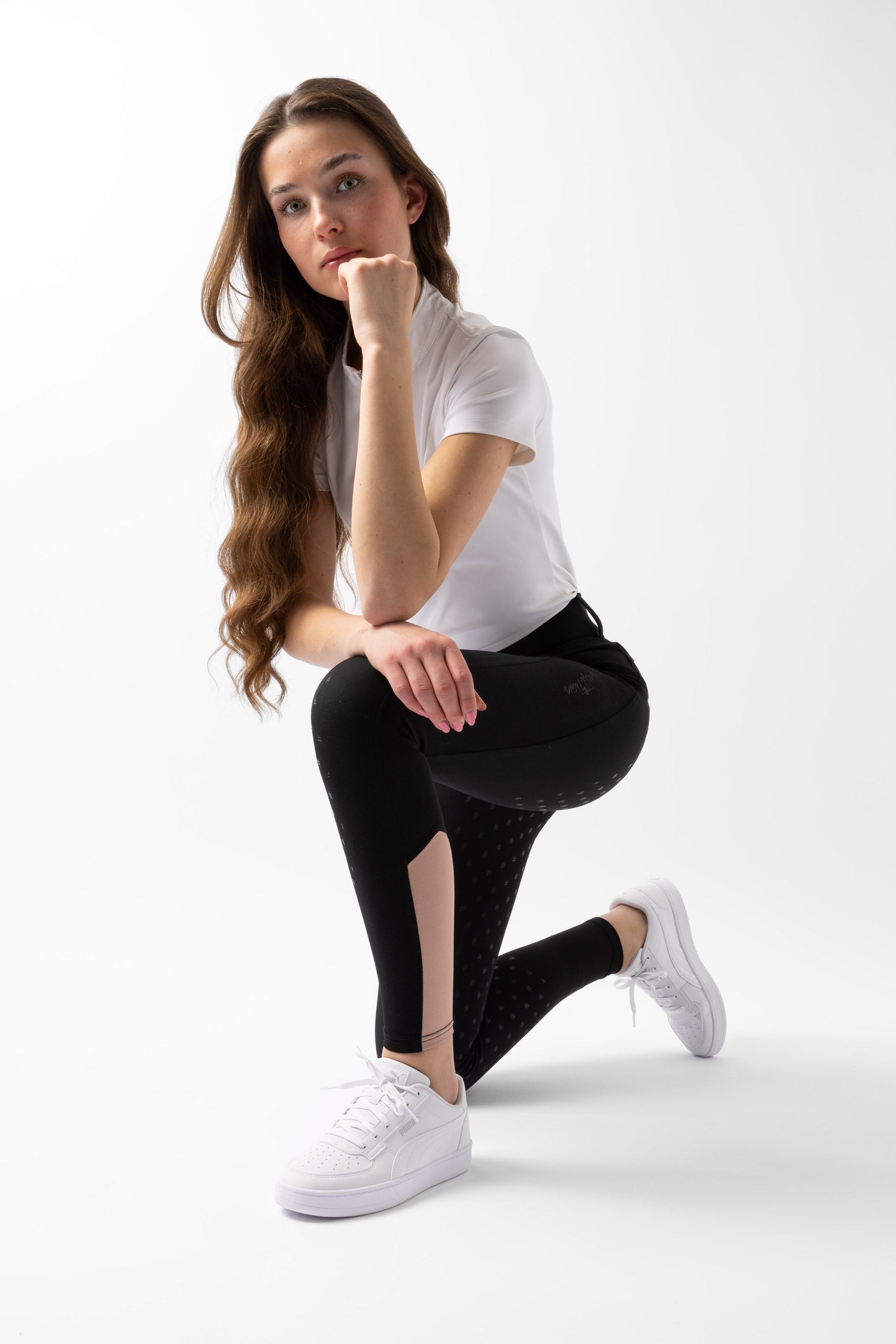 Model shot 4