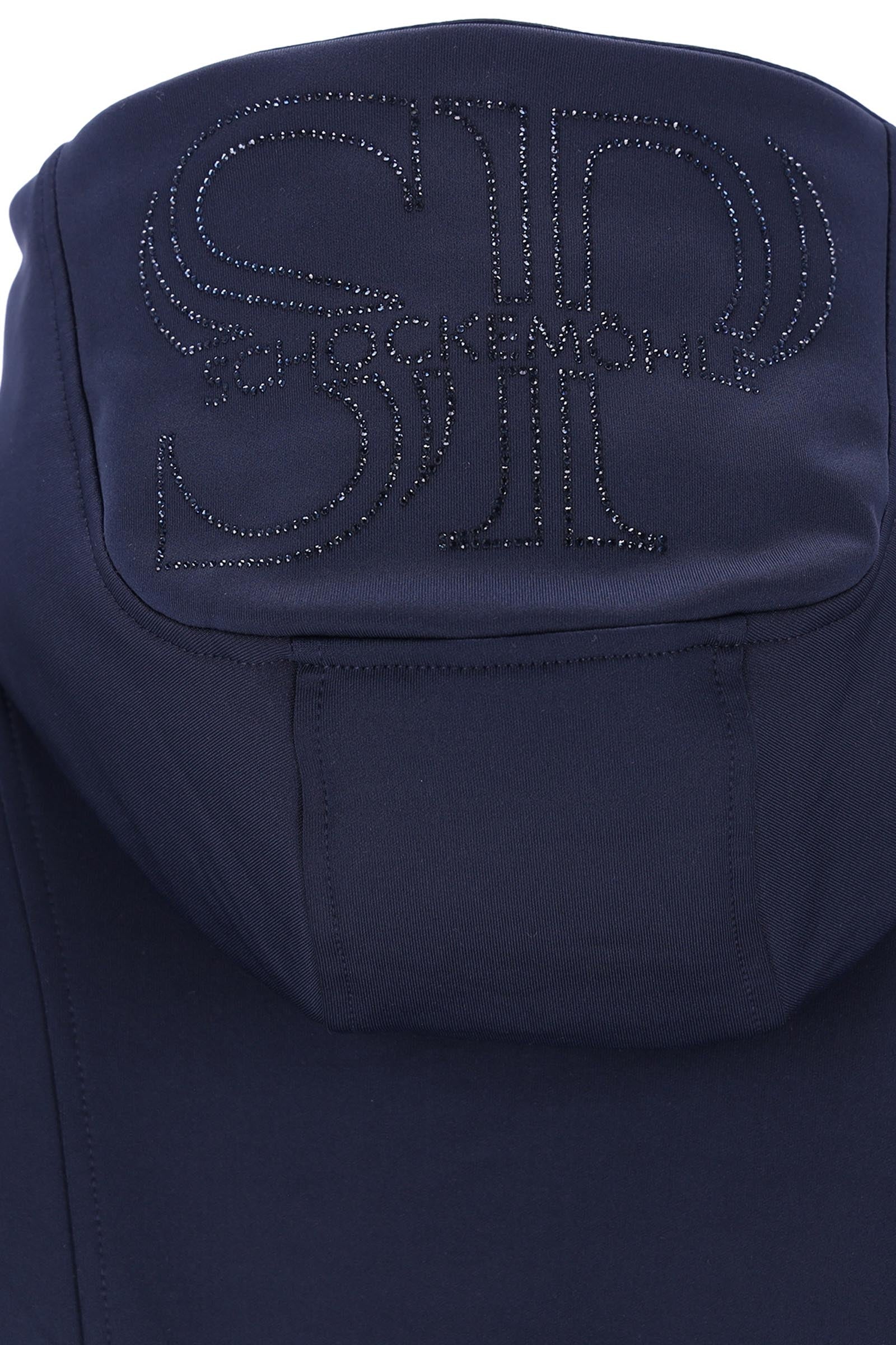 Pack shot 5