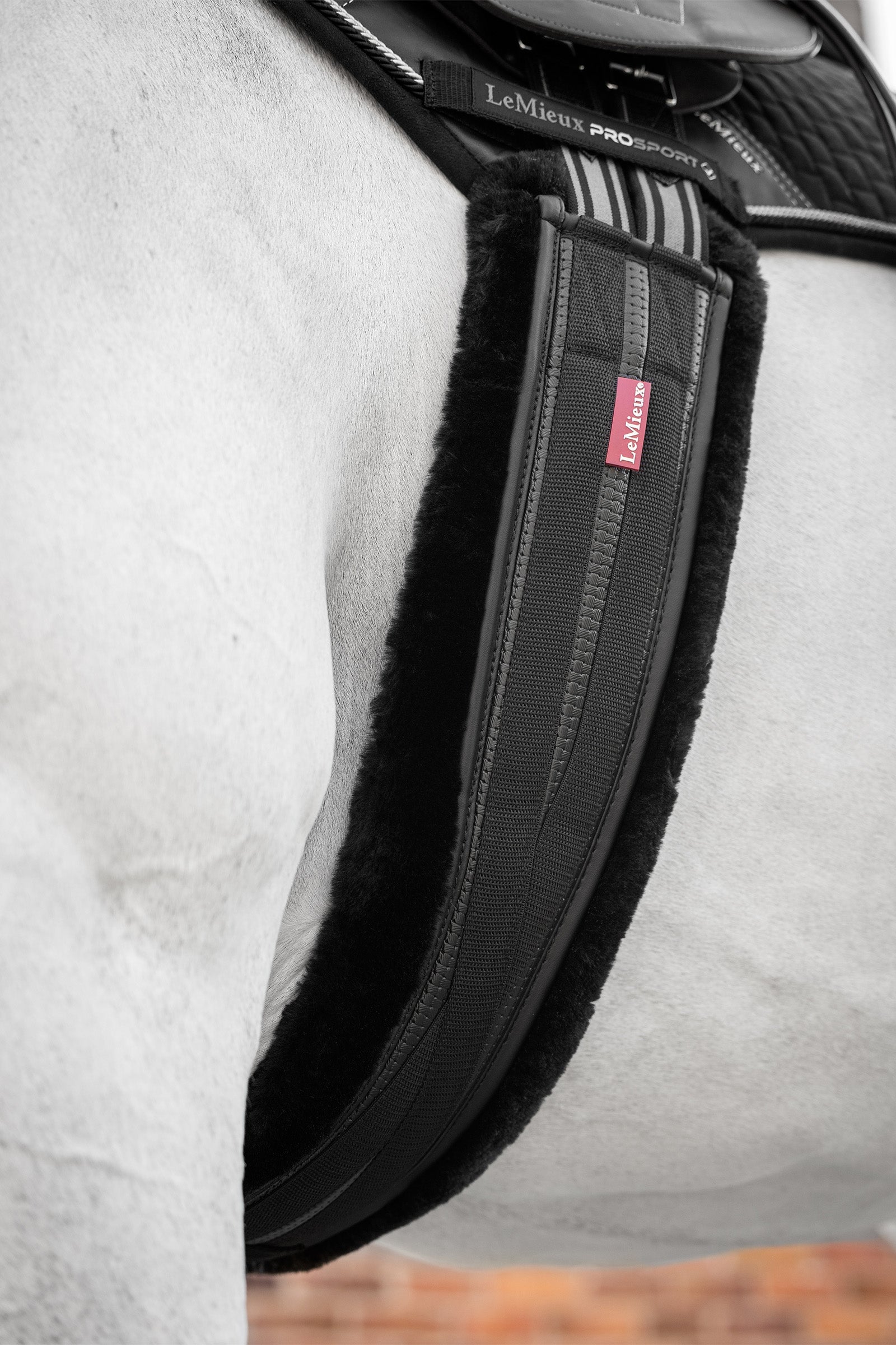LeMieux Fleece Lined Anatomic Girth Saddles, Girths & Stirrups