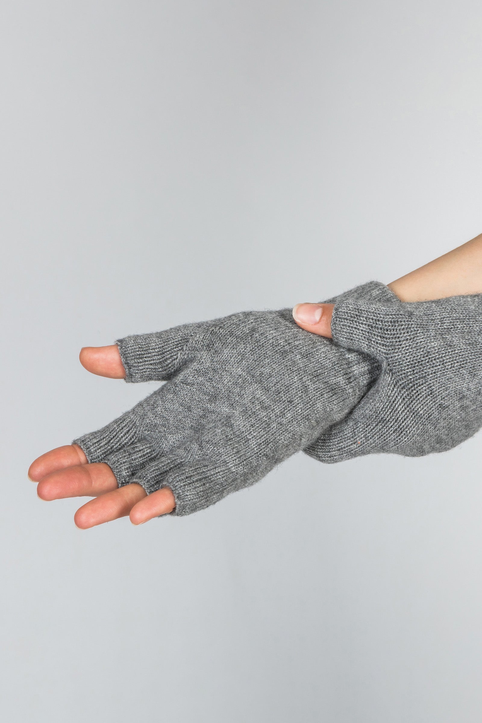 Back on Track Back On Track Half Finger Gloves Riding Gloves