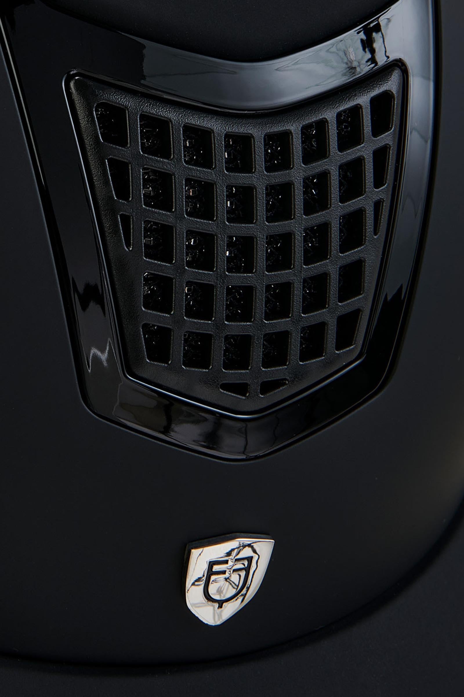 Pack shot 4