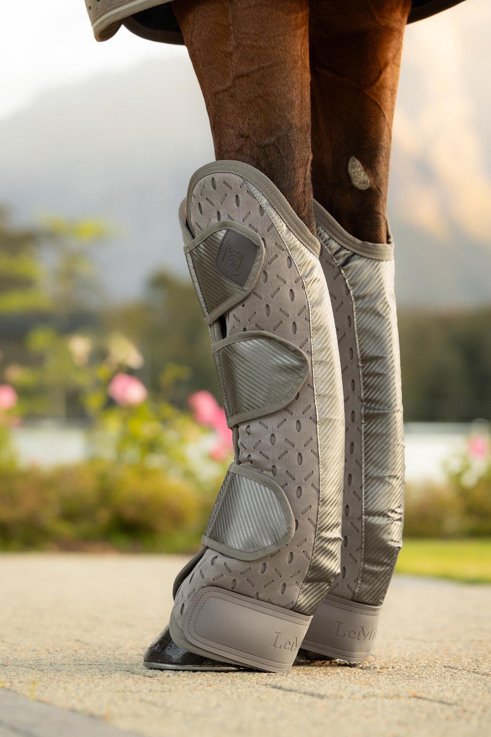 LeMieux Kudos 3D Mesh Travel Boots Leg Protection & Hoof Protection for Horses