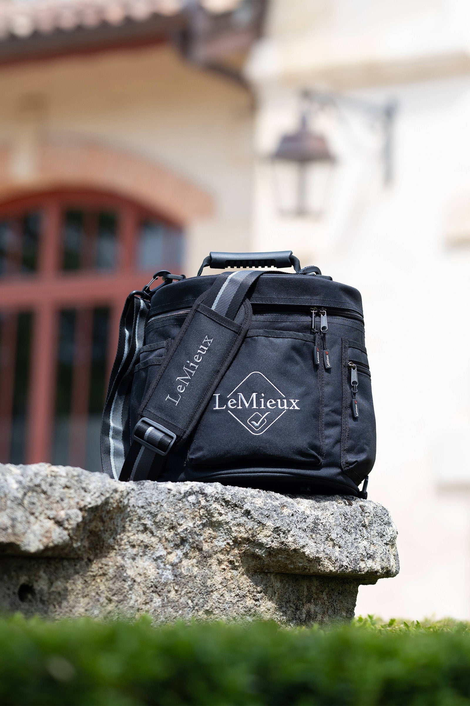 LeMieux Elite Circular Grooming Bag Horse Grooming Tools