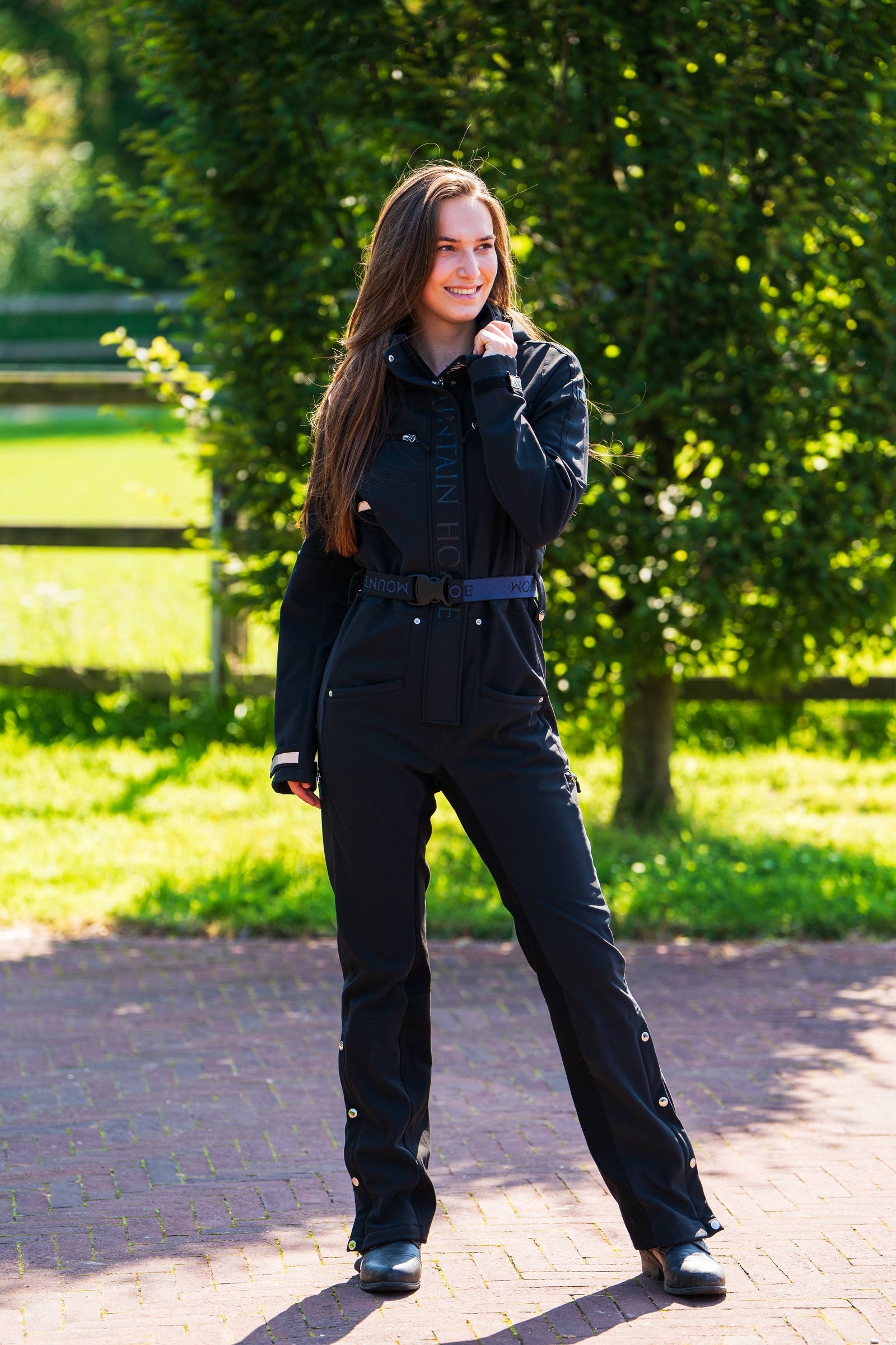 Model shot 1