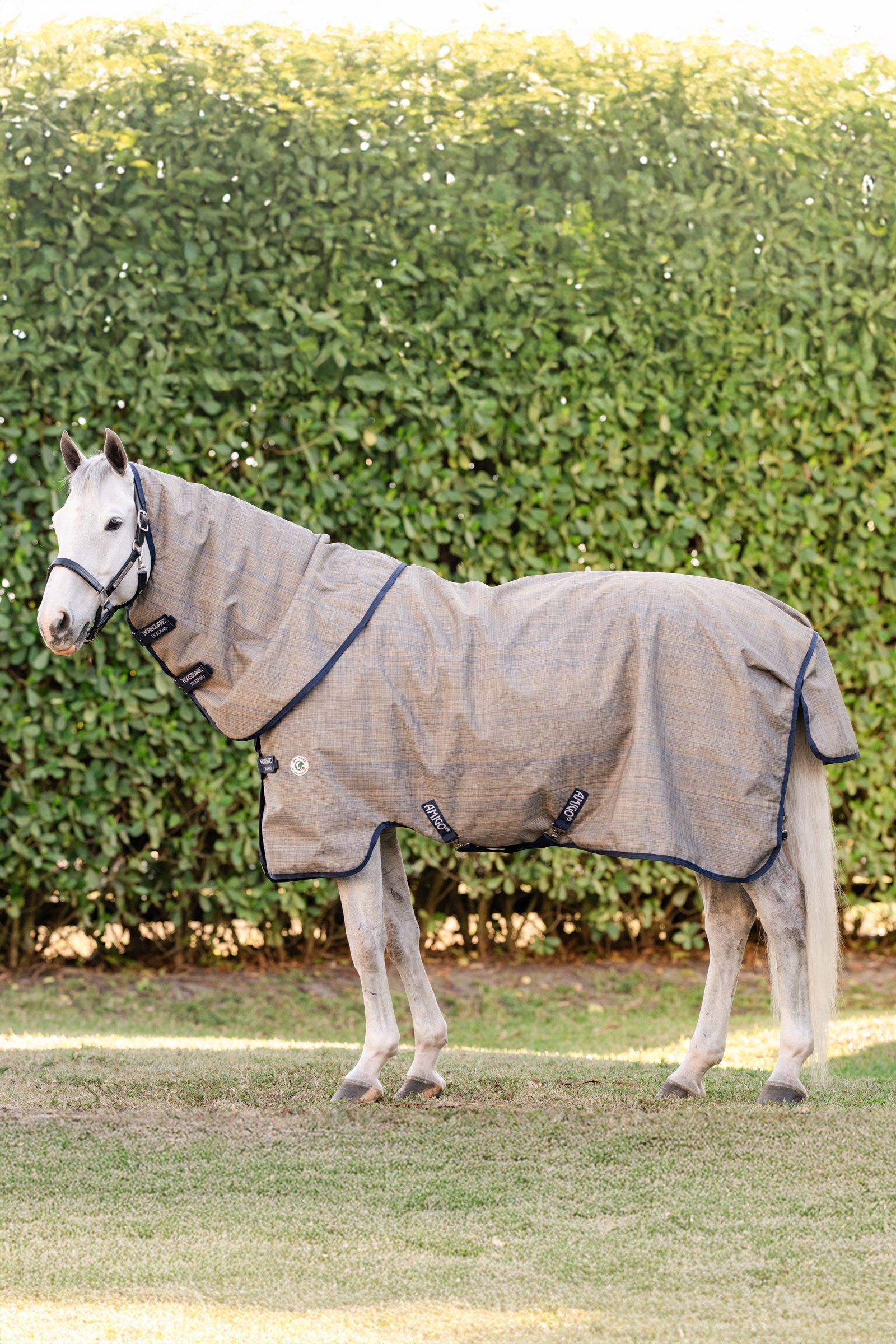Horseware Amigo Hero 900 Revive Plus kültéri takaró levehető nyakkal, 50 g Lótakarók